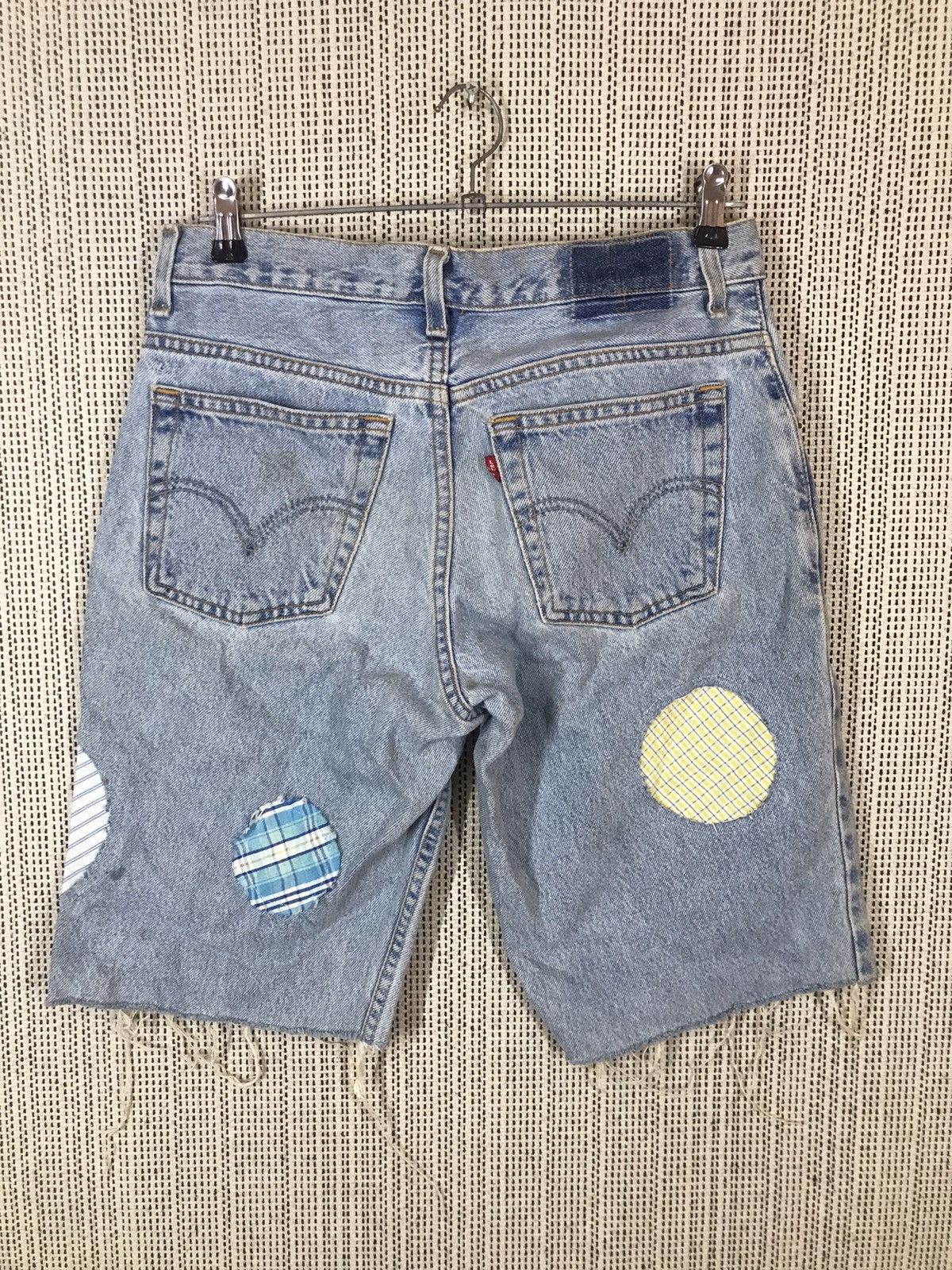 Levi's ‼️VTG LEVIS CROP SHORT CUSTOM PATCH‼️ Size US 30 / EU 46 - 6 Thumbnail