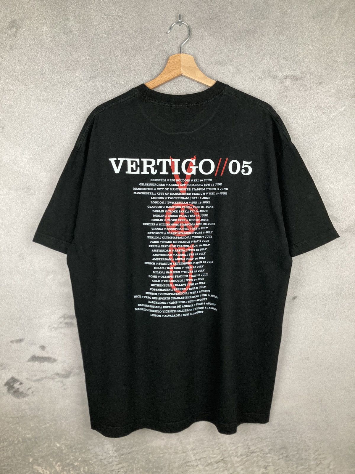 Vintage U2 Vertigo 2005 Tour Tee Graphic XL