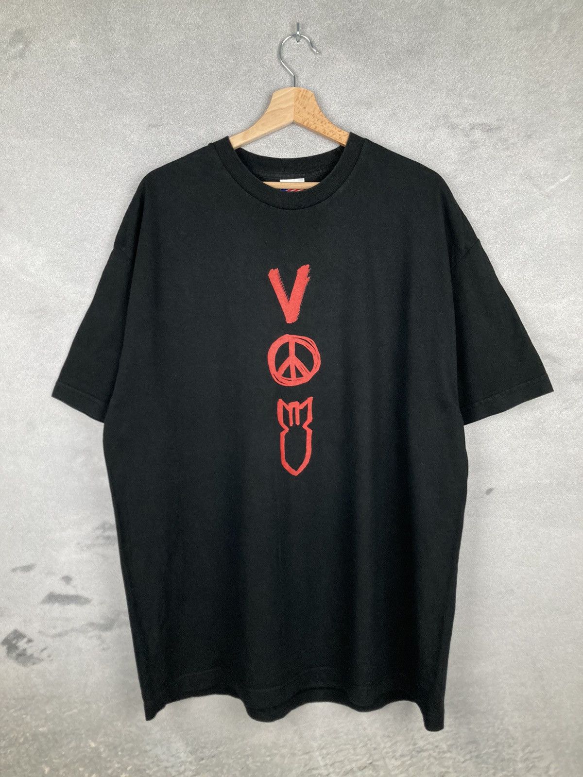 Band Tees Vintage U2 Vertigo 2005 Tour Tee Graphic XL Size US XL / EU 56 / 4 - 2 Thumbnail