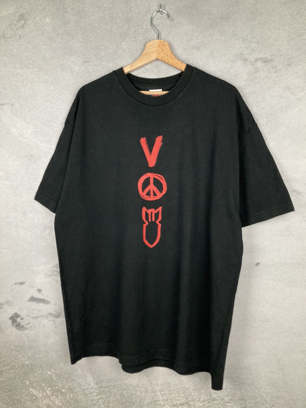 Band Tees Vintage U2 Vertigo 2005 Tour Tee Graphic XL Size US XL / EU 56 / 4 - 3 Thumbnail