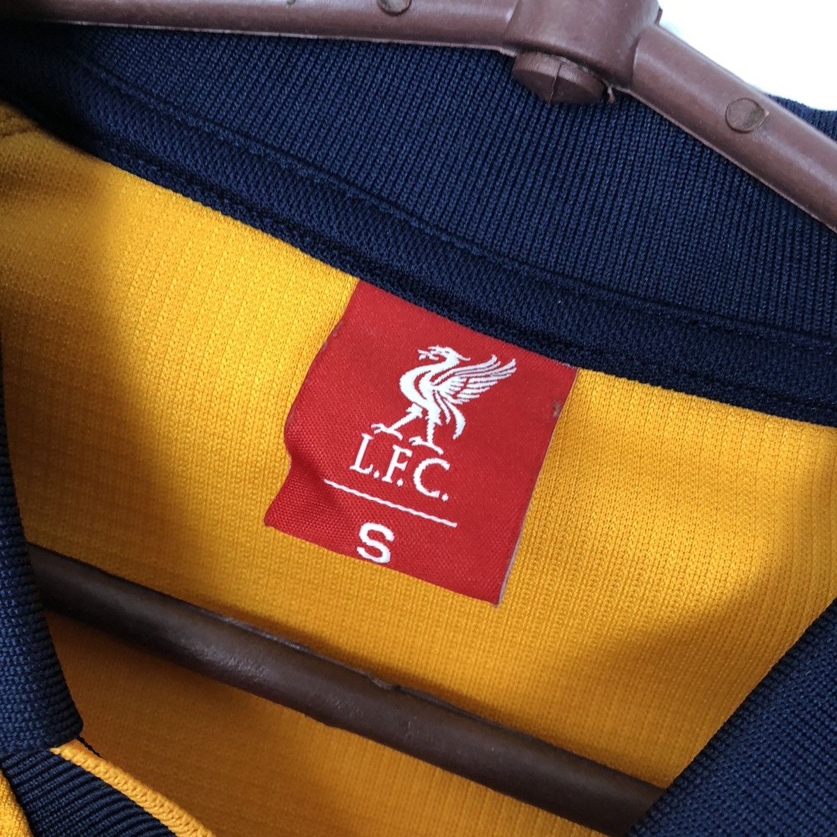 Other Liverpool retro soccer jersey Size US S / EU 44-46 / 1 - 5 Thumbnail