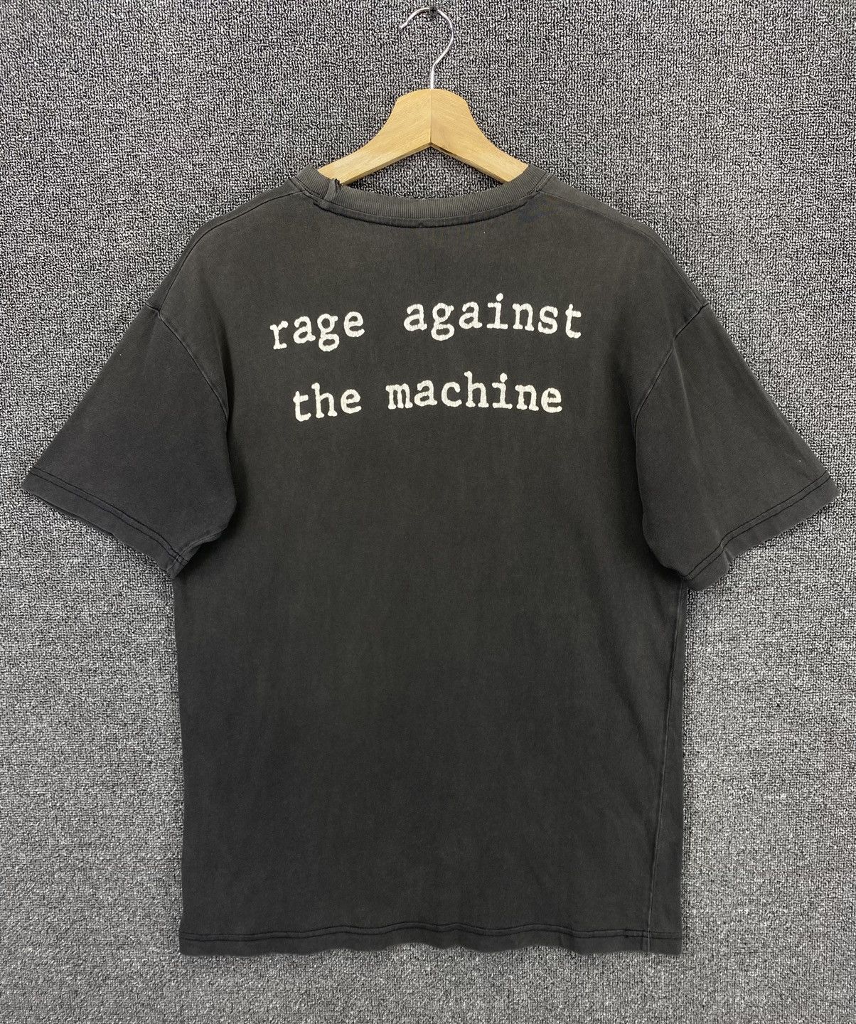 Band Tees Vintage Rage Against The Machine Rock Band Tees T Shirts Size US L / EU 52-54 / 3 - 8 Thumbnail