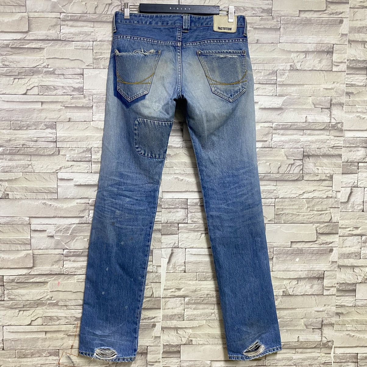 FACTOTUM Factotum Distressed Denim Patchwork Slimfit Jeans Size US 30 / EU 46 - 11 Thumbnail