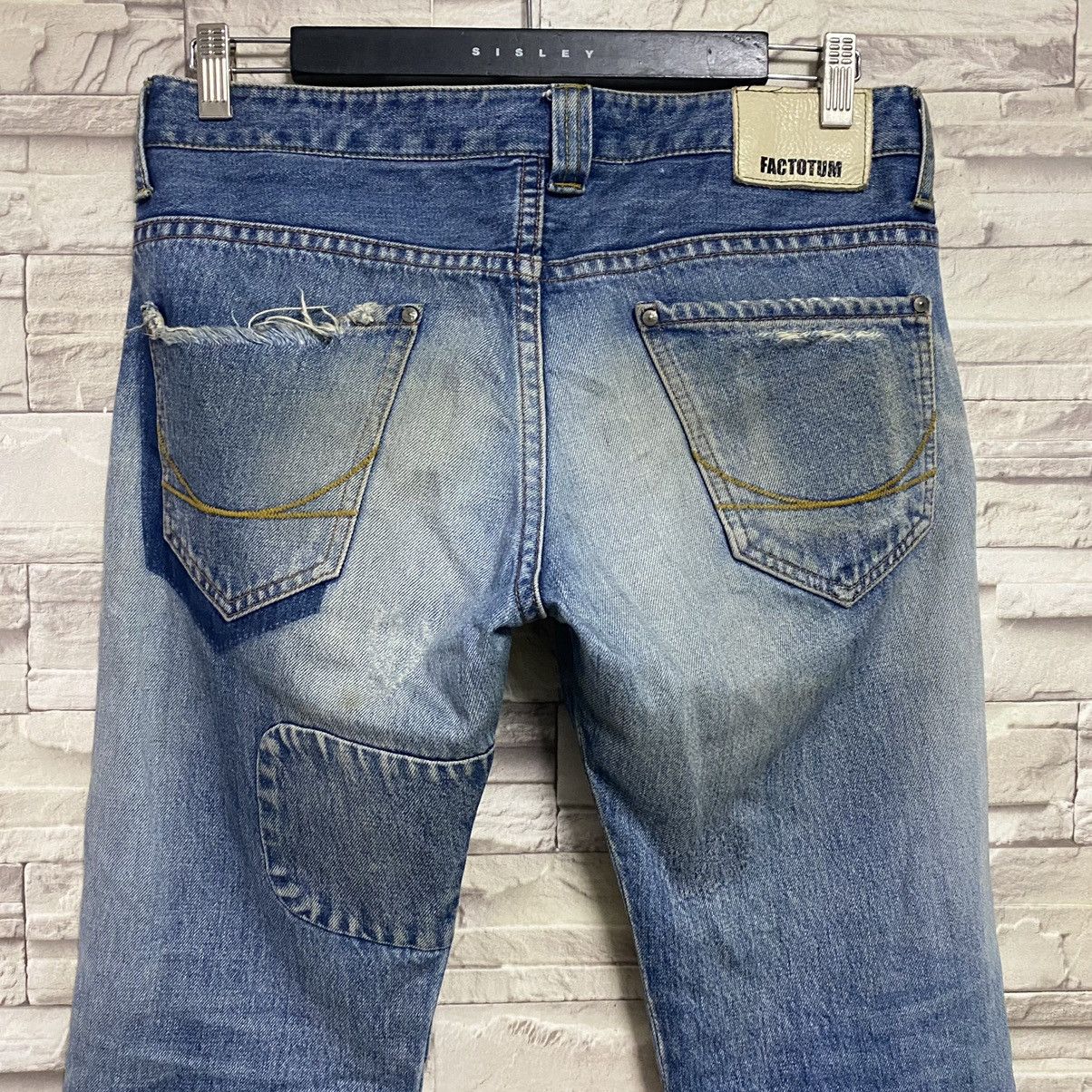FACTOTUM Factotum Distressed Denim Patchwork Slimfit Jeans Size US 30 / EU 46 - 12 Thumbnail