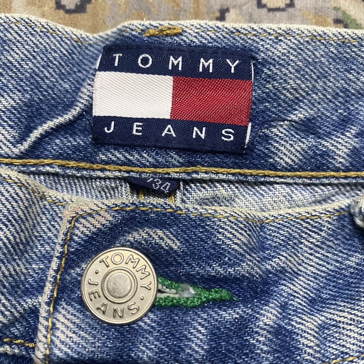 Tommy Hilfiger Vintage Tommy Hilfiger Denim Baggy Jeans Sidetape Size US 34 / EU 50 - 17 Thumbnail
