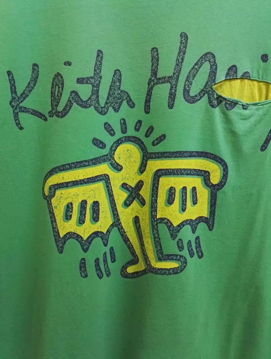 Keith Haring Rare Keith Haring Tee by uniqlo pocket (code 16) Size US M / EU 48-50 / 2 - 2 Thumbnail