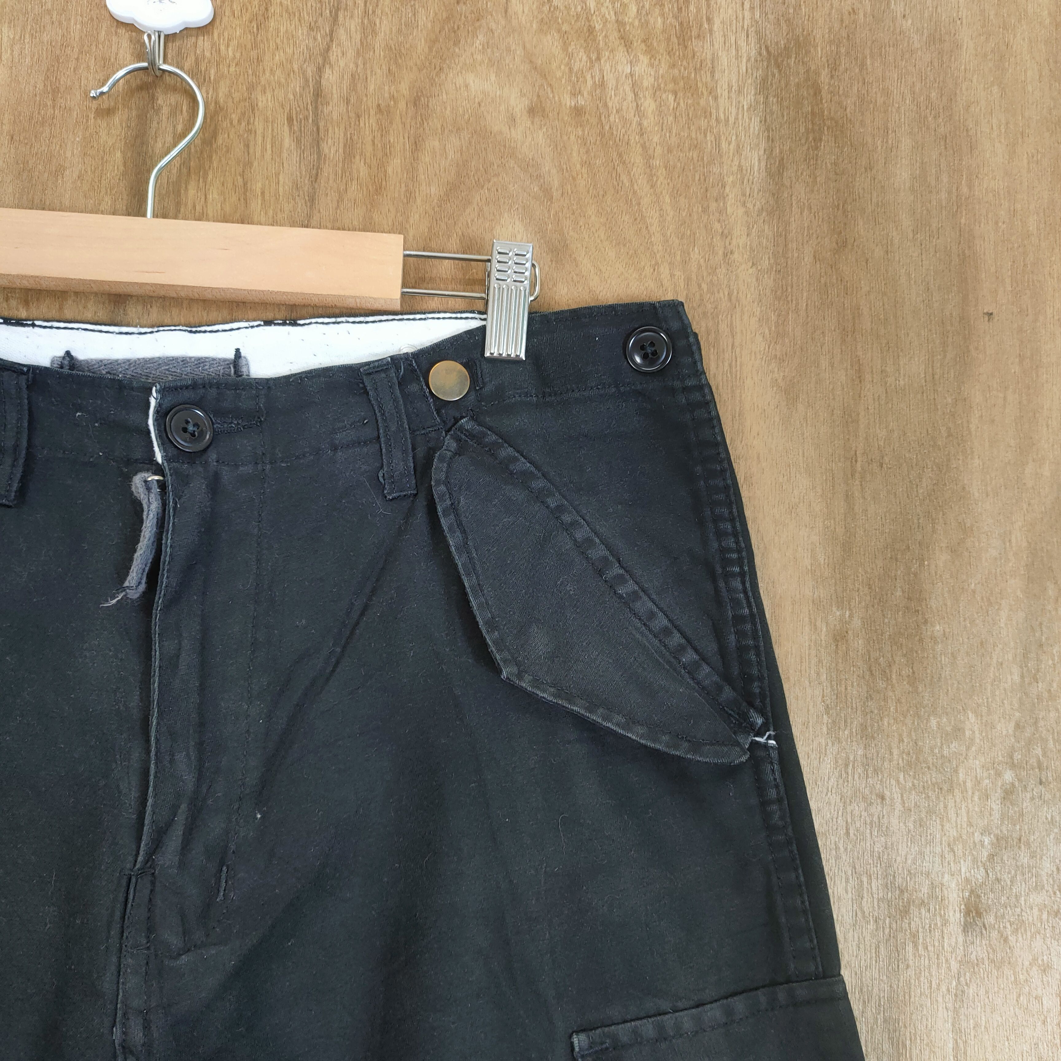 Vintage VINTAGE MILITARY BLACK BAGGY CARGO PANTS Size US 32 / EU 48 - 5 Thumbnail