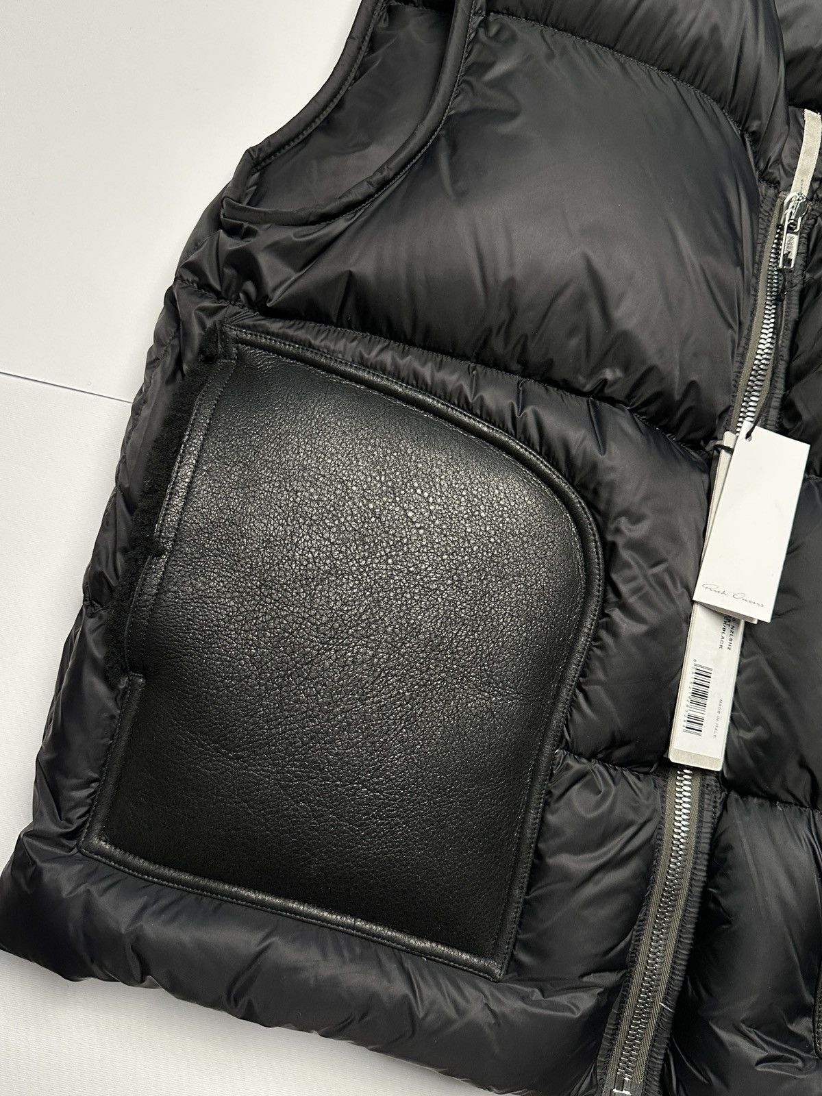 Rick Owens RICK OWENS FW22 STROBE CARGO VEST IN BLACK Size US XXL / EU 58 / 5 - 8 Thumbnail