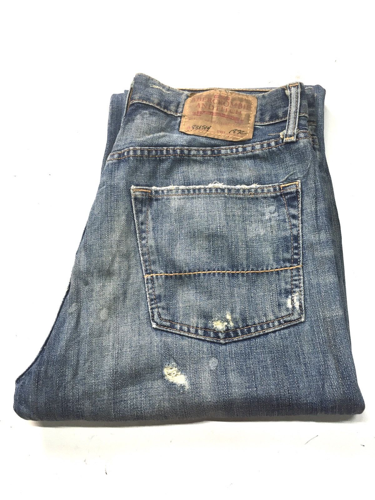 Image of Abercrombie Fitch x Distressed Denim Abercrombie Thrashed Crazy Distressed Denim in Blue (Size 34)