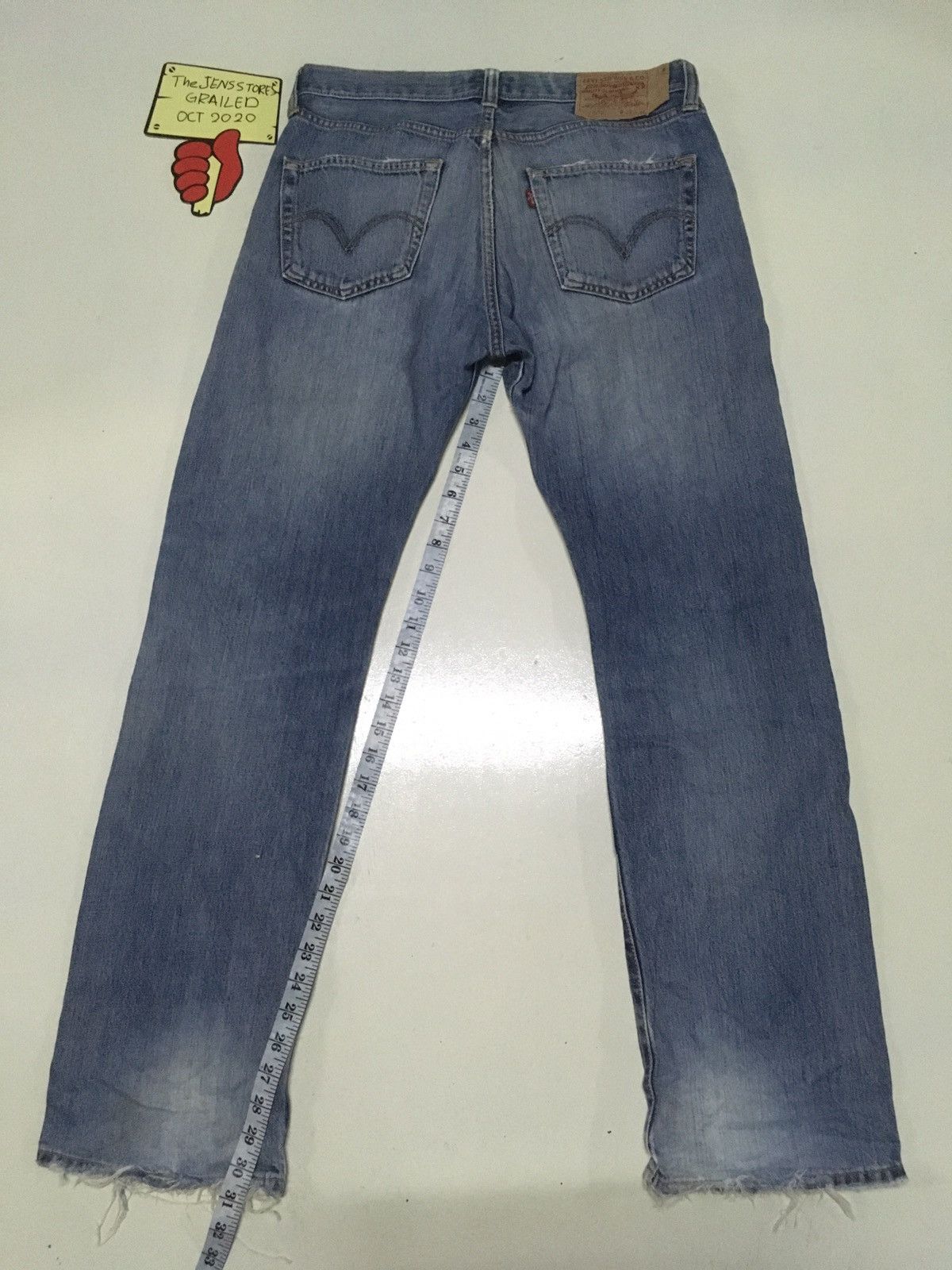 Levi's × Vintage Vintage Levi’s 501 distressed blue wash denim Size US 33 - 3 Thumbnail
