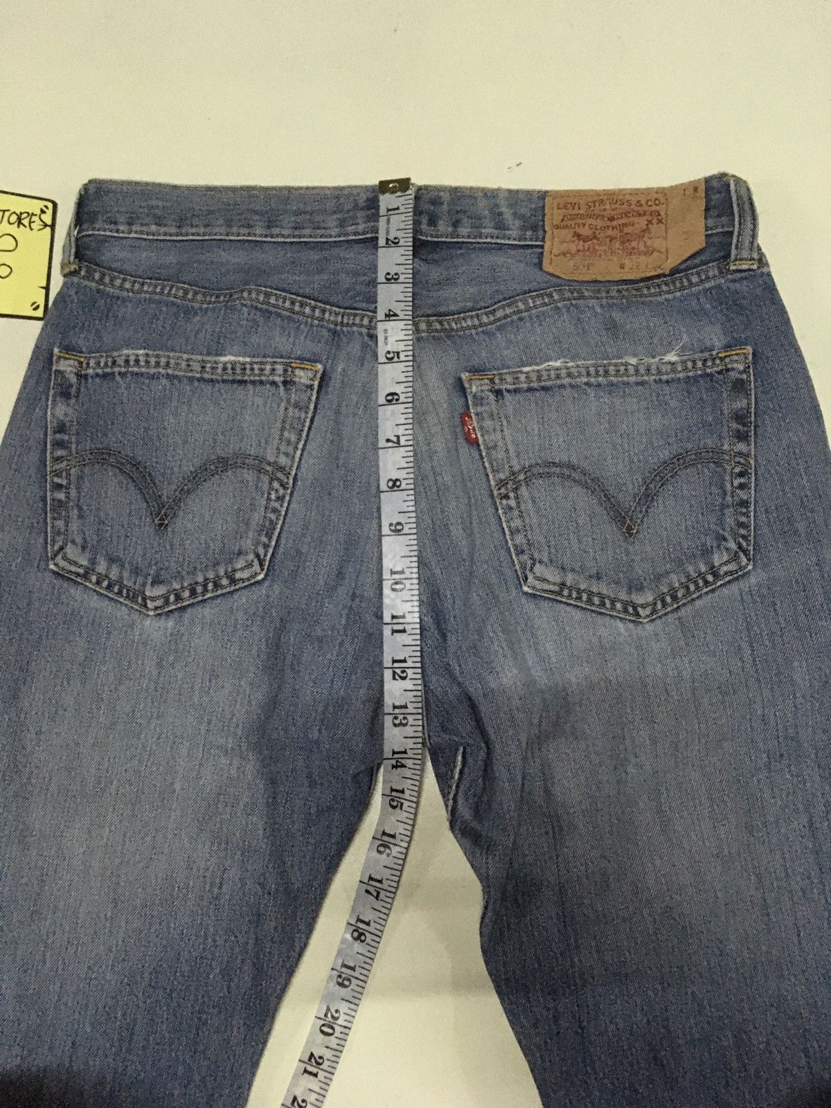 Levi's × Vintage Vintage Levi’s 501 distressed blue wash denim Size US 33 - 5 Thumbnail