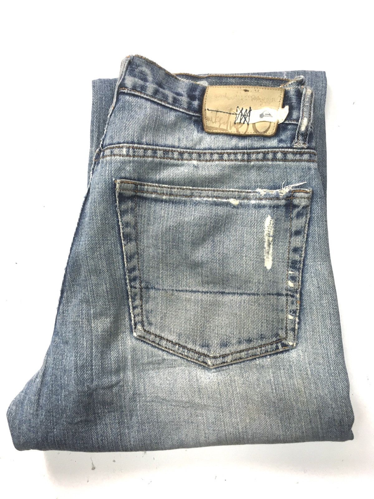 Quiksilver × Vintage Vintage quiksilver distressed denim regular fit Size US 29 - 1 Thumbnail