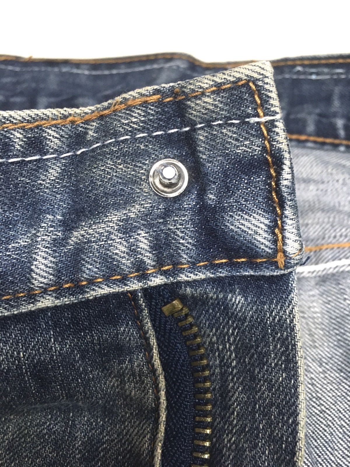 Vintage LA Los Angeles distressed denim spell out back Size US 33 - 10 Thumbnail