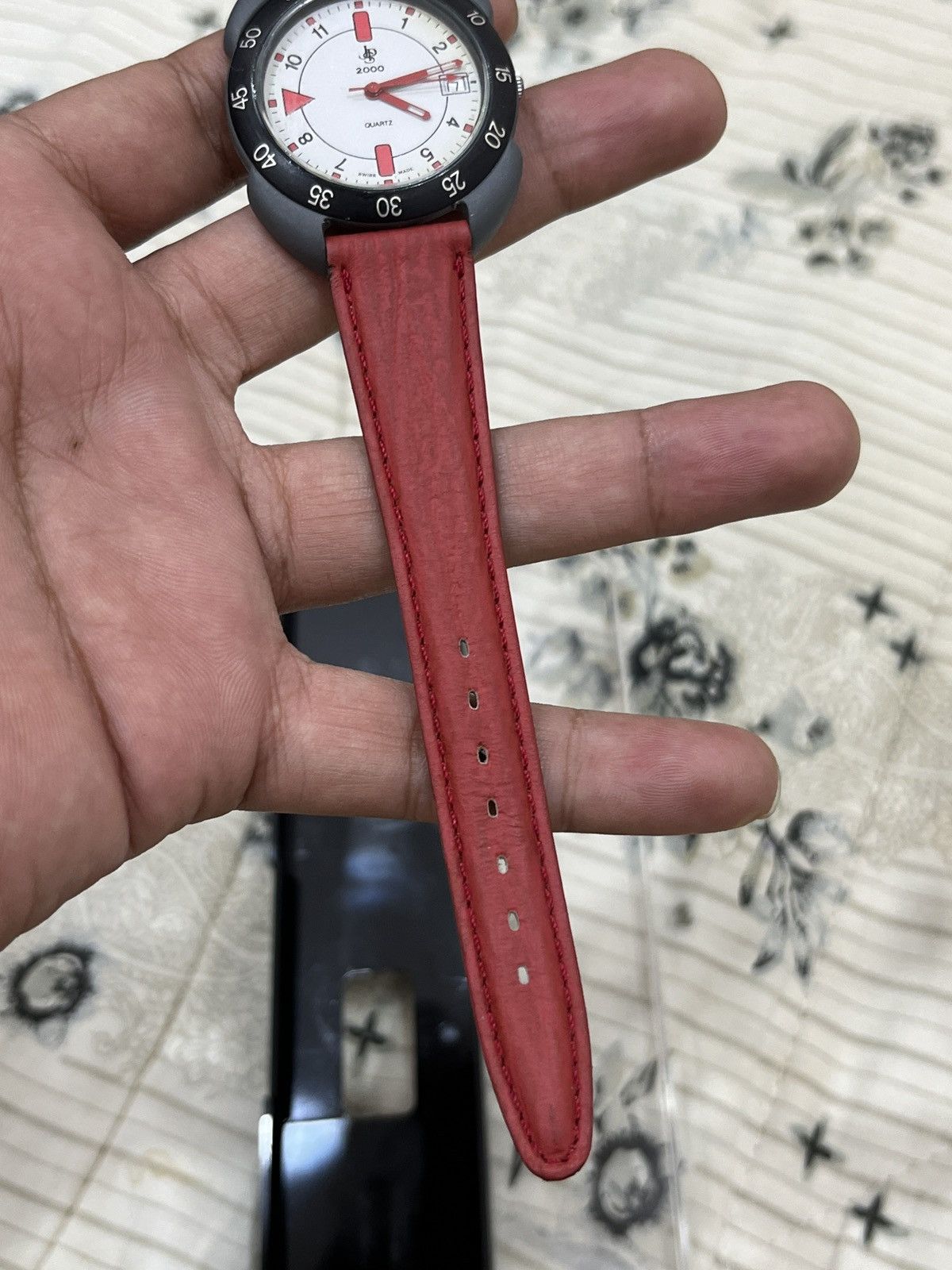 Vintage VINTAGE RARE JPS SWISS MADE HYPEBEAST WATCH Size ONE SIZE - 10 Thumbnail