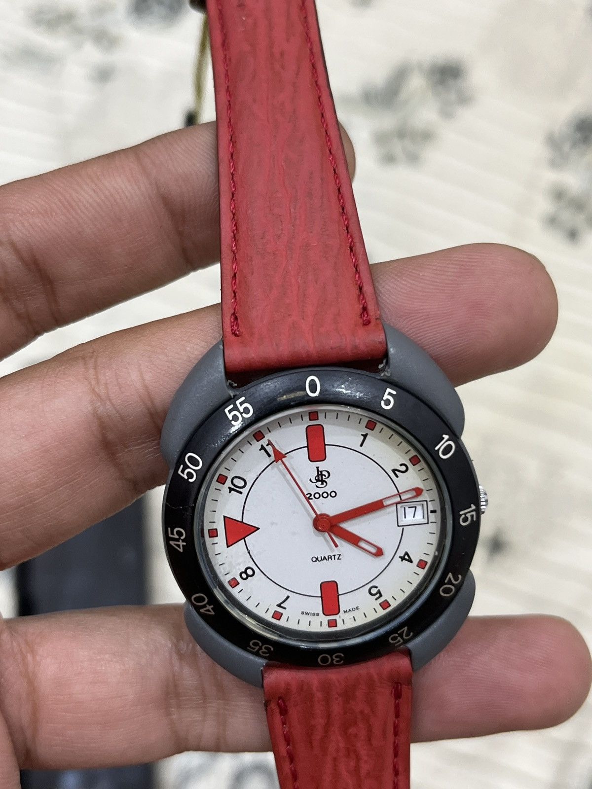 Vintage VINTAGE RARE JPS SWISS MADE HYPEBEAST WATCH Size ONE SIZE - 6 Thumbnail