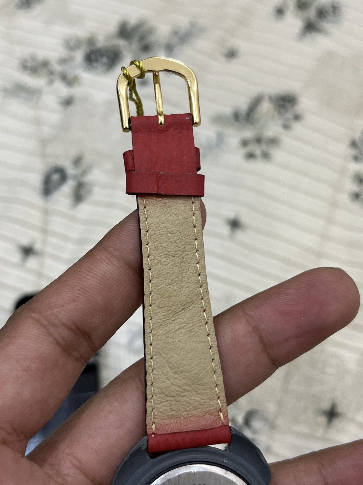 Vintage VINTAGE RARE JPS SWISS MADE HYPEBEAST WATCH Size ONE SIZE - 13 Thumbnail
