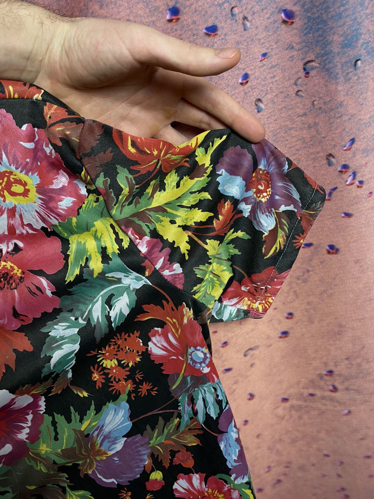 Vintage Vintage crazy Hawaiian flowers shirt Size US L / EU 52-54 / 3 - 3 Thumbnail