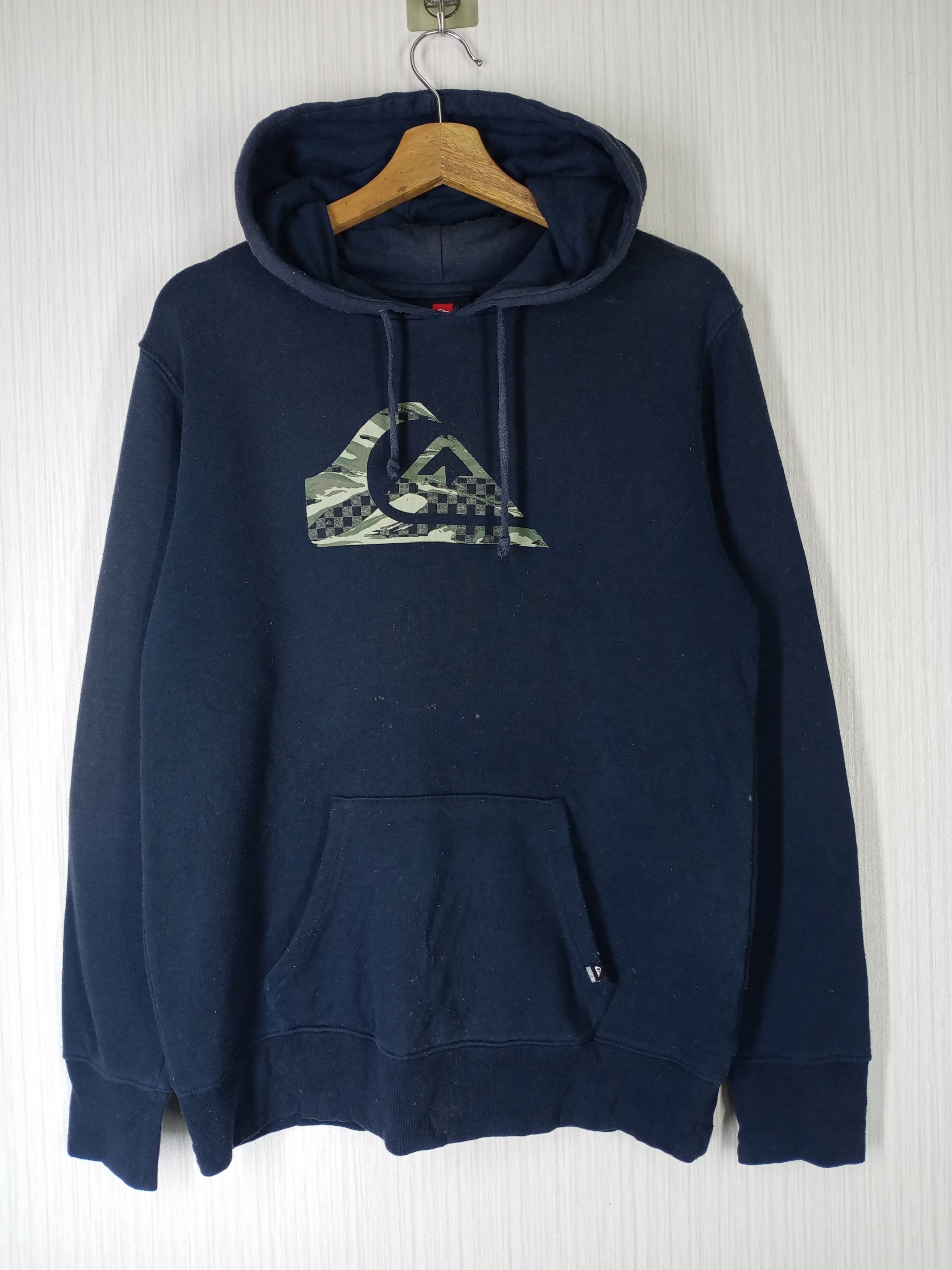 Quiksilver Rare Vintage Quiksilver Big Logo Hoodie Sweatshirt Size US M / EU 48-50 / 2 - 1 Thumbnail