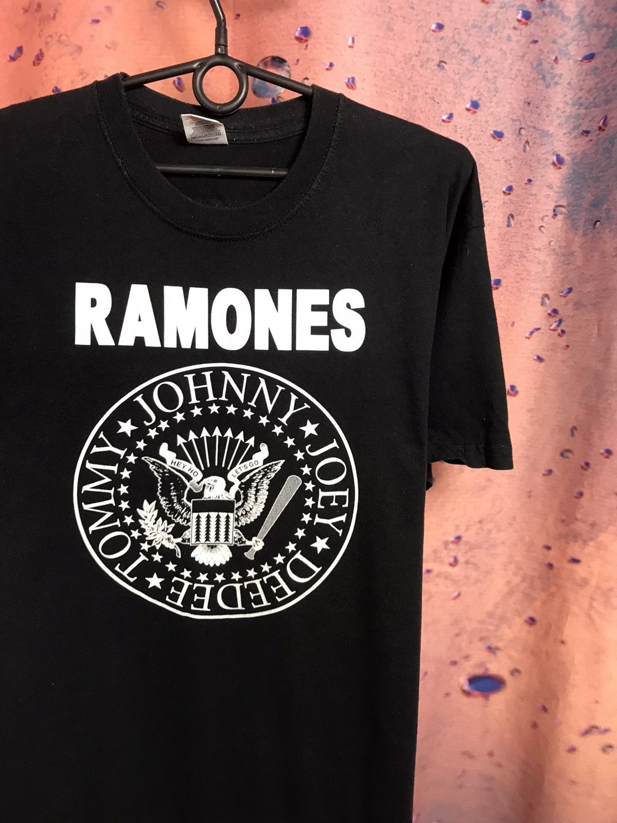Band Tees Vintage Ramones band rock tee Size US M / EU 48-50 / 2 - 1 Thumbnail