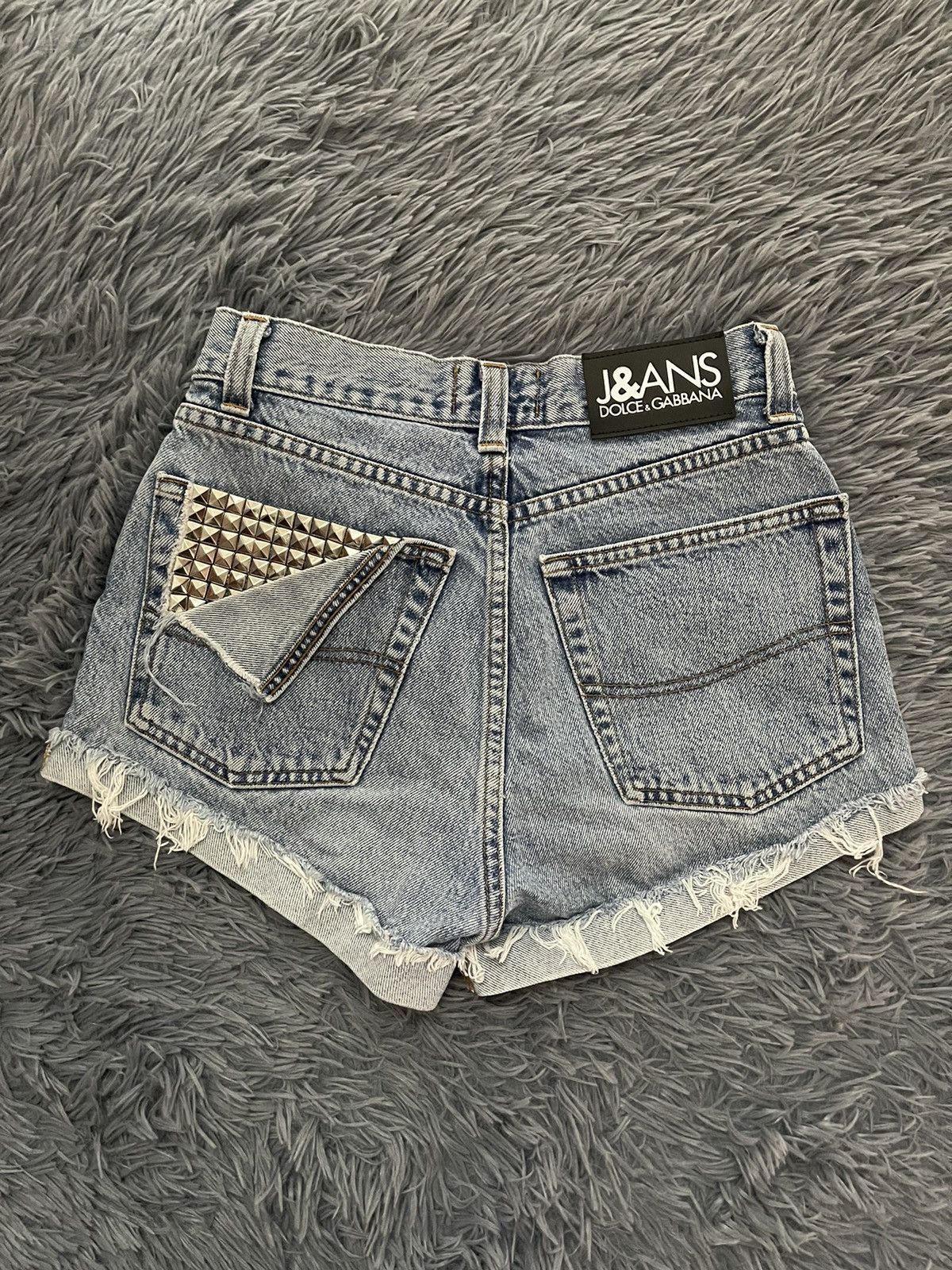 Dolce & Gabbana × Vintage Dolce & Gabbana J&Ans 90s vintage denim shorts Size 28" / US 6 / IT 42 - 1 Thumbnail