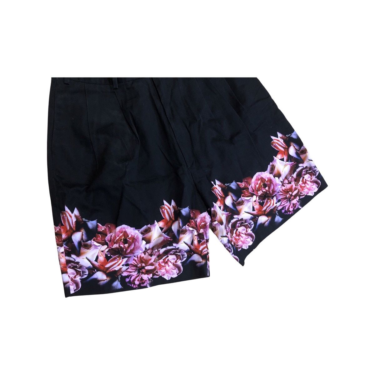 Givenchy Givenchy SS14 Runway Flower Shorts Ricardo Tisci Floral 36 Size US 36 / EU 52 - 4 Thumbnail