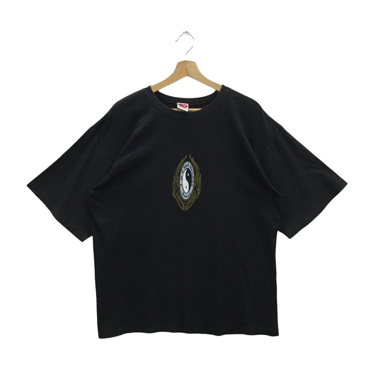 Vintage Vintage T&C SURF Design Hawaii Big Printed Tshirt Size US L / EU 52-54 / 3 - 2 Thumbnail