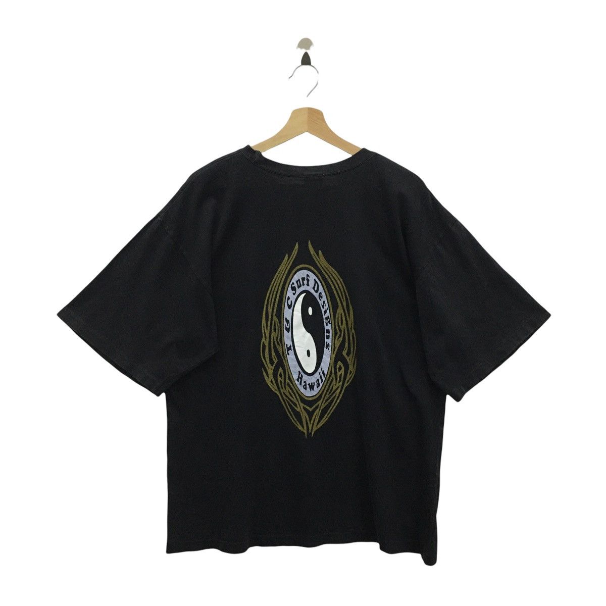 Vintage T&C SURF Design Hawaii Big Printed Tshirt