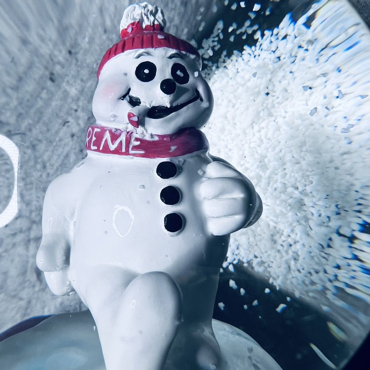 Supreme スノーマン スノードーム supreme シュプリーム スノードーム