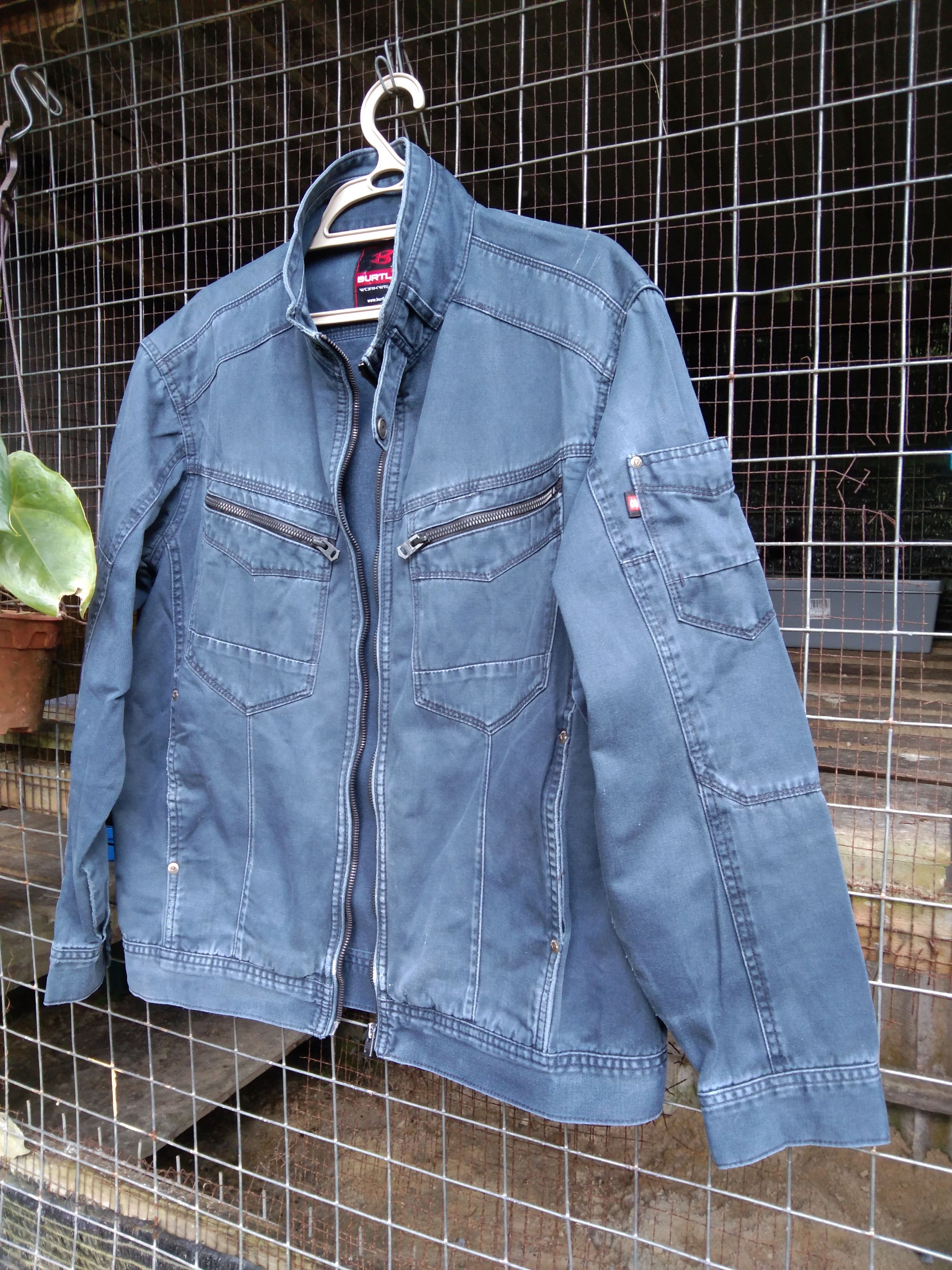 Japanese Brand BURTLE WORKWEAR MEN'S JACKET DISTRESSED Size US L / EU 52-54 / 3 - 4 Thumbnail