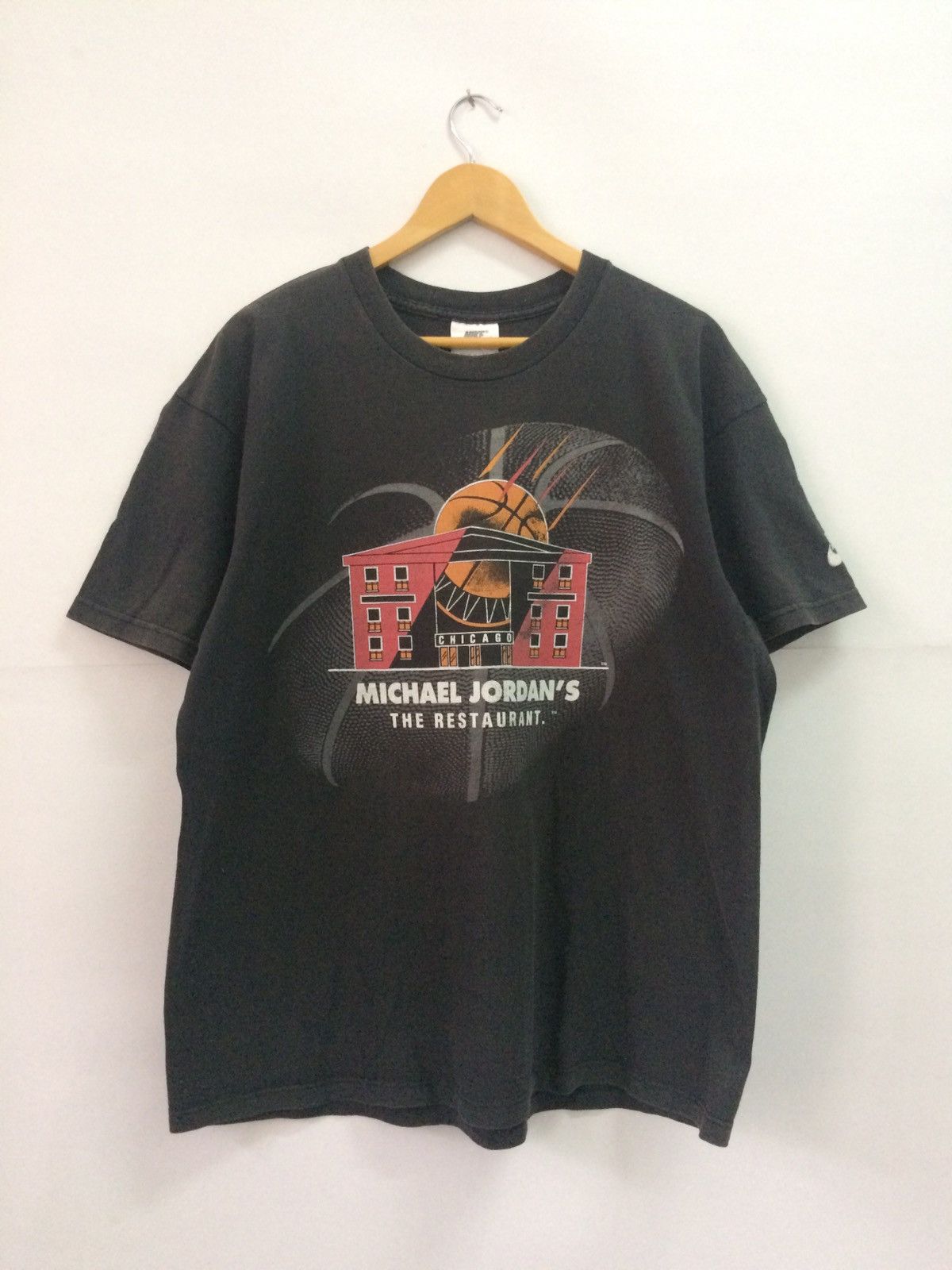 NBA × Nike × Vintage Vintage Nike Michael Jordan’s Shirt Size US L / EU 52-54 / 3 - 1 Thumbnail