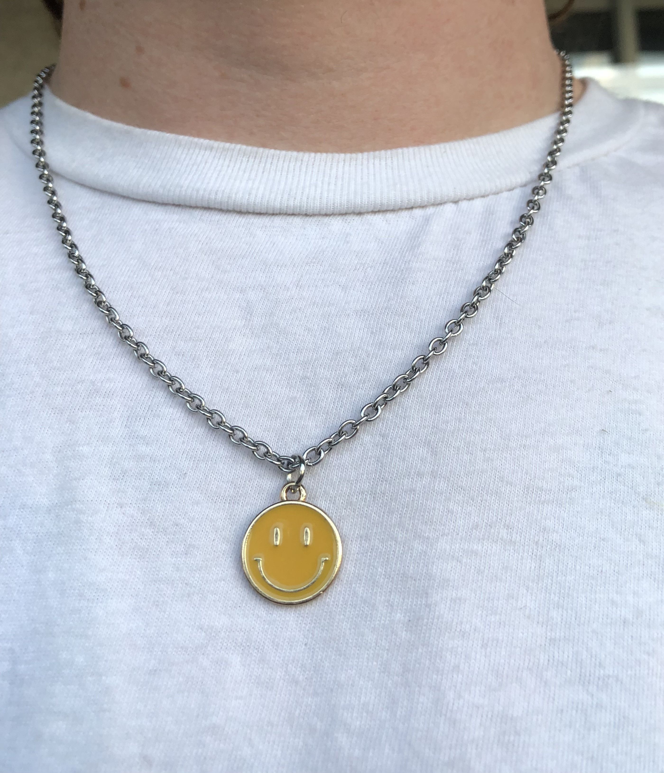 Jewelry Yellow Smiley Face Necklace in Silver, Men's