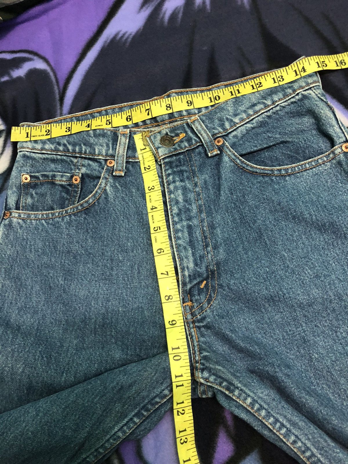 Levi's × Vintage VINTAGE LEVIS 90’ BLUE WASH DISTRESSED DENIM JEANS Size US 29 - 12 Thumbnail