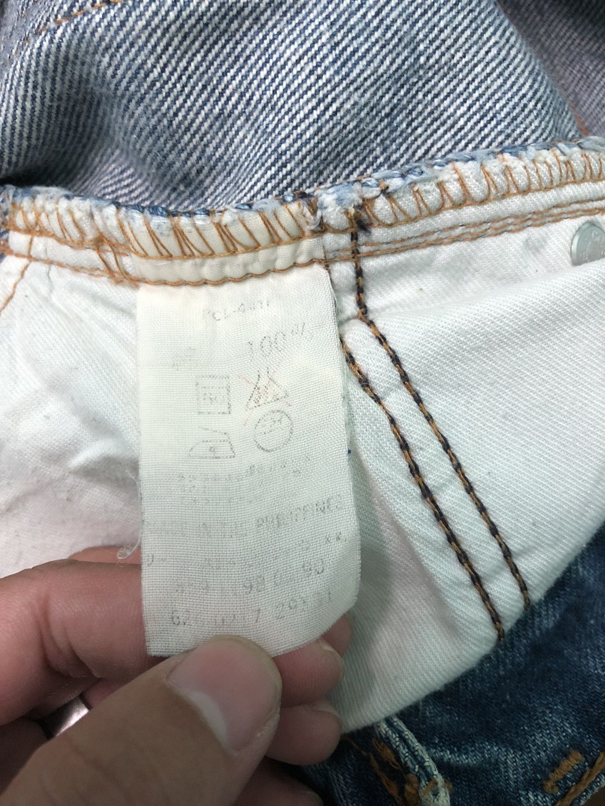 Levi's × Vintage VINTAGE LEVIS 90’ BLUE WASH DISTRESSED DENIM JEANS Size US 29 - 8 Thumbnail