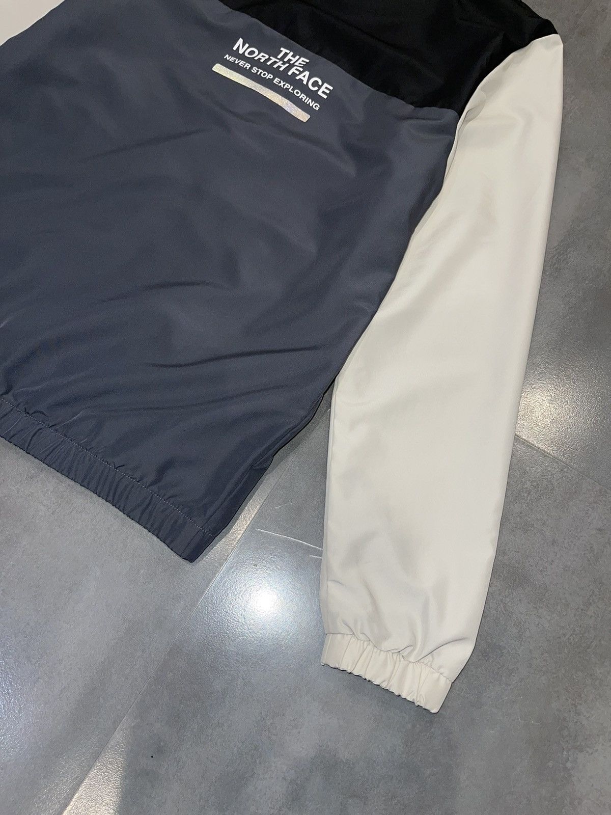 The North Face !DSWT! The North Face Multicolor Windbreaker Hooded Jacket Size US S / EU 44-46 / 1 - 10 Thumbnail