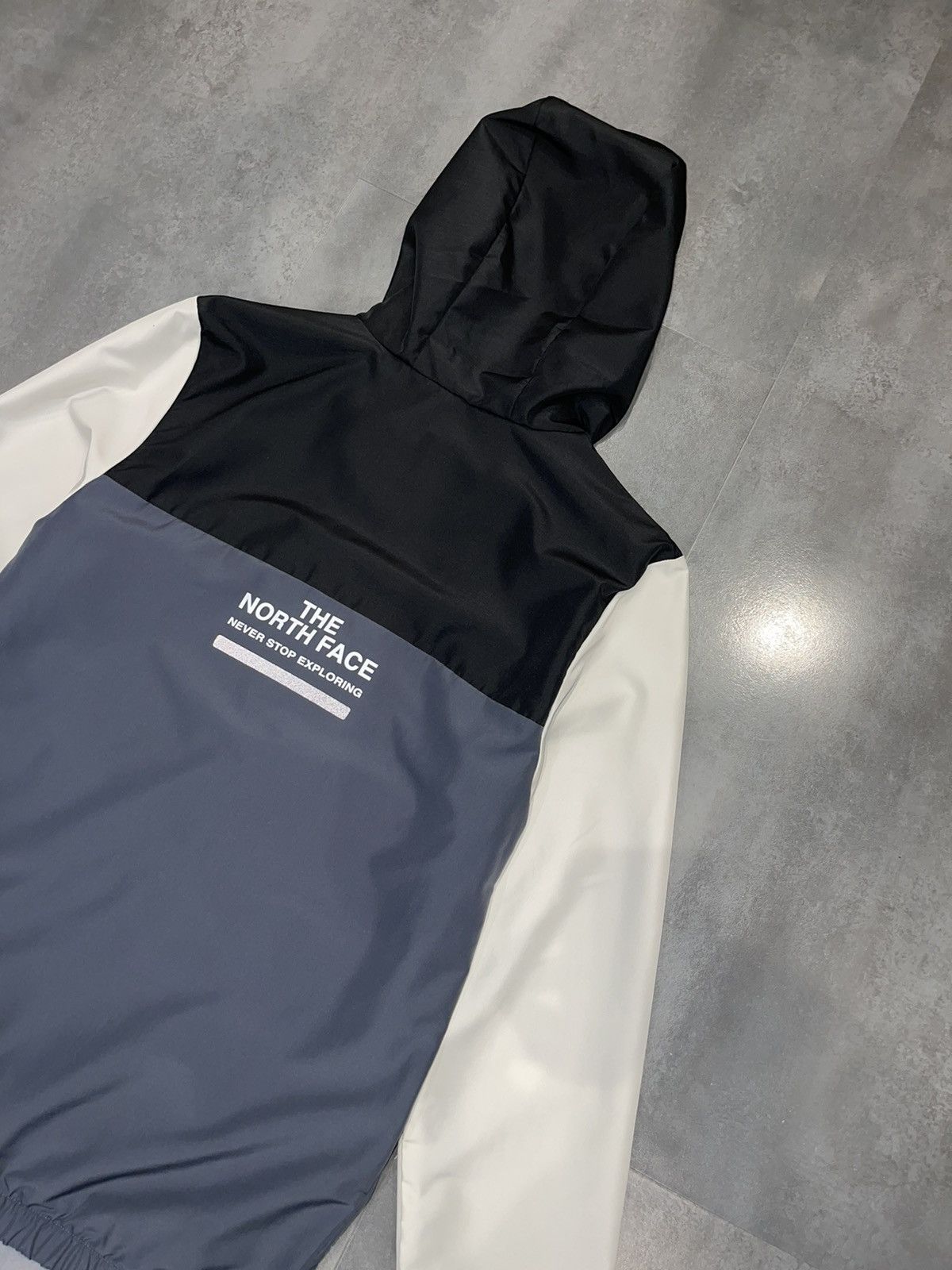The North Face !DSWT! The North Face Multicolor Windbreaker Hooded Jacket Size US S / EU 44-46 / 1 - 1 Thumbnail