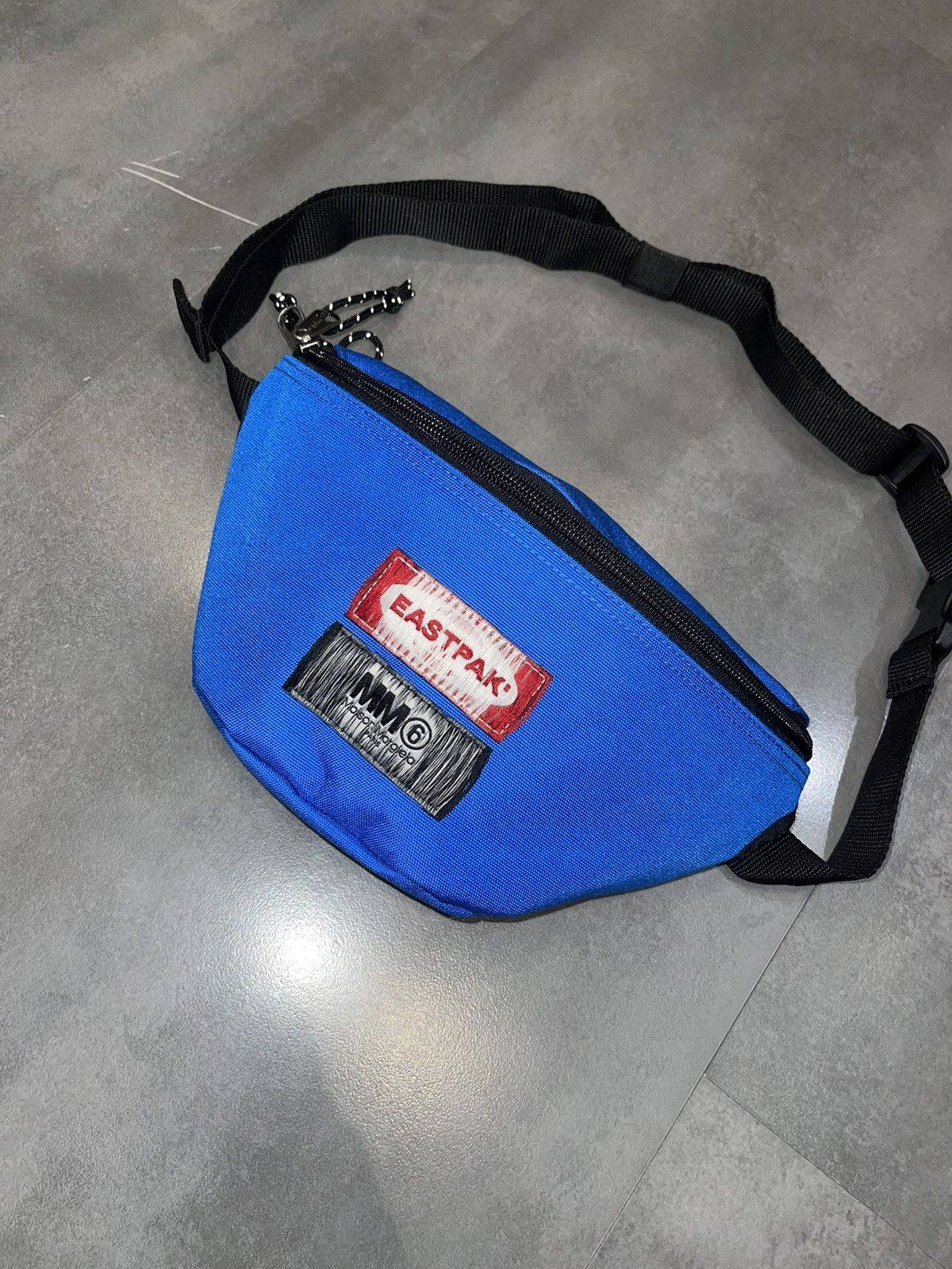 Eastpak × Maison Margiela !DS! Maison Margiela X Eastpak Reversible Blue Grey Bumbag Size ONE SIZE - 7 Thumbnail