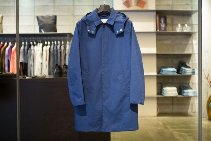 image of Mackintosh Gm-010B Hooded Raincoat - Indigo Blue, Men's (Size Large)