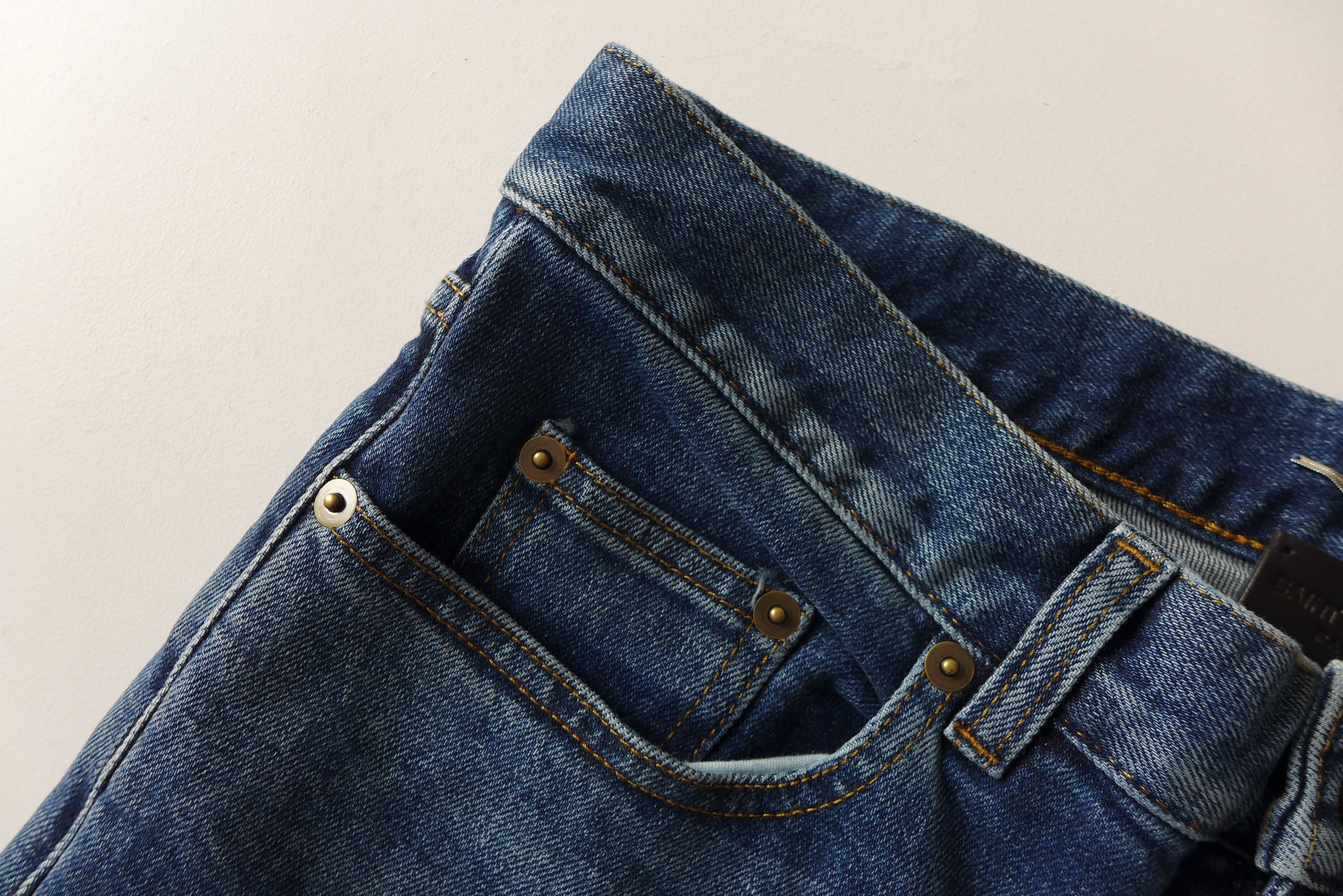 Saint Laurent Paris Saint Laurent FW18 D02 Jeans - Washed Blue Denim Size US 28 / EU 44 - 8 Thumbnail