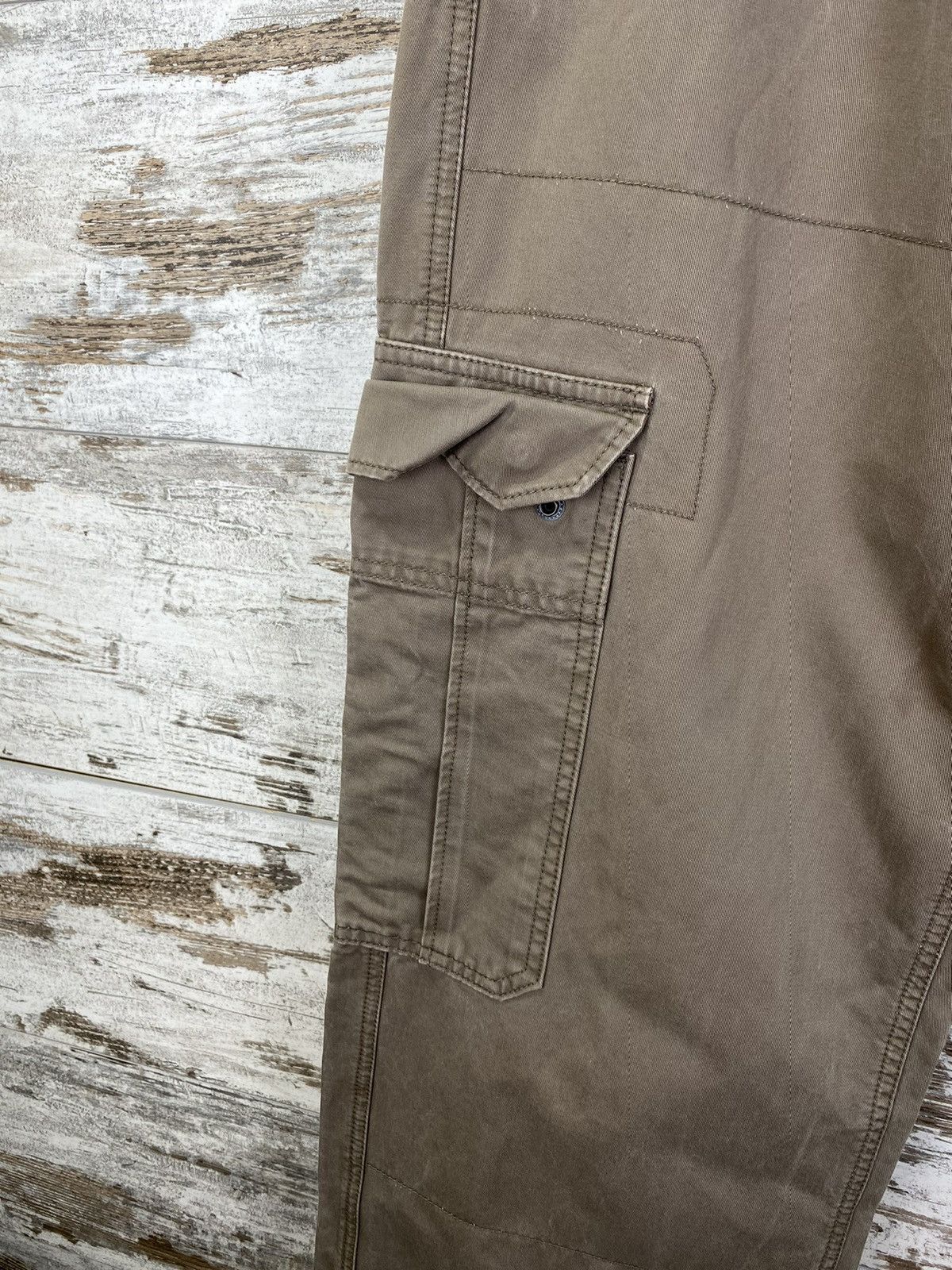 Gap × Vintage Mens Vintage Gap Cargo Pants streetwear y2k army Rare hype Size US 34 / EU 50 - 12 Thumbnail