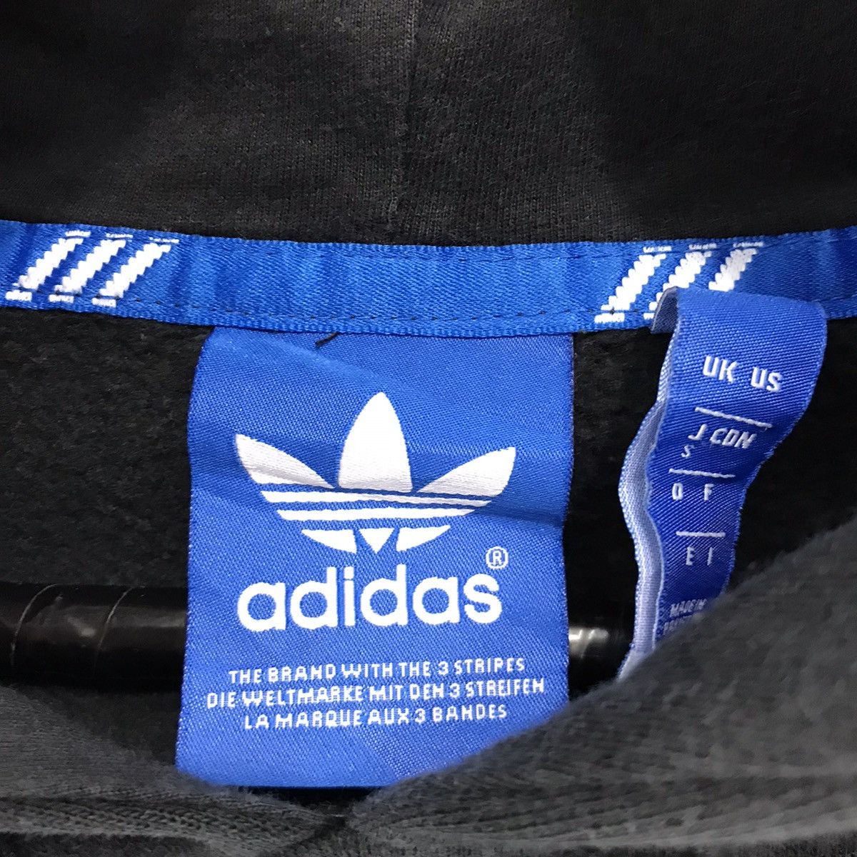 Adidas × Japanese Brand × Vintage Vintage Adidas Sweatshirt Adidas Trefoil AdidasThree Stripe Size US S / EU 44-46 / 1 - 5 Thumbnail
