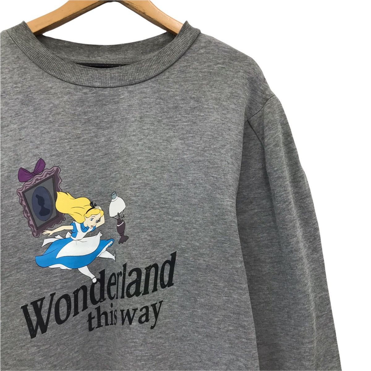Cartoon Network × Disney × Vintage Vintage Alice In Wonderland Disney Cartoon Sweatshirt Size L / US 10 / IT 46 - 4 Thumbnail