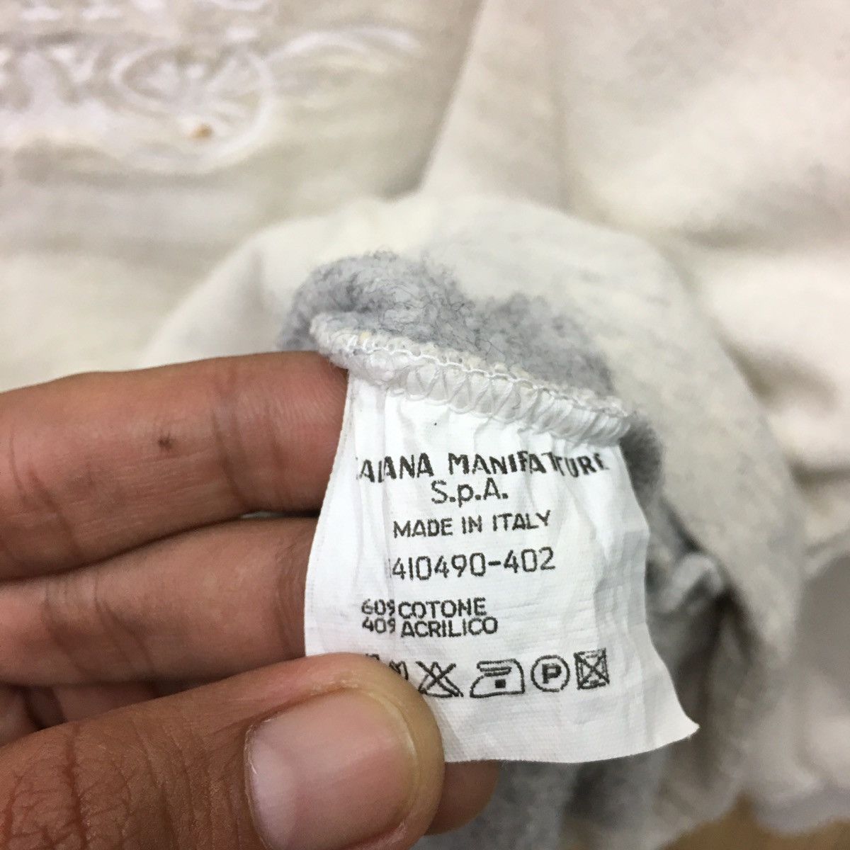 Designer × Valentino Vintage Valentino Garavani Sweatshirt Made In Italy Size US XL / EU 56 / 4 - 9 Thumbnail
