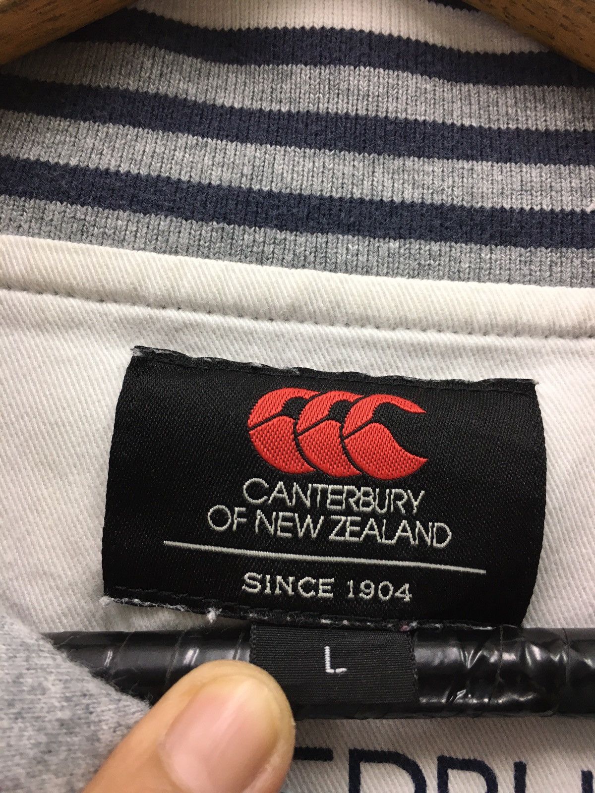 Canterbury of New Zealand × Sports Specialties × Vintage Vintage Canterbury Of New Zealand Rugby Sweatshirt❗️ Size US M / EU 48-50 / 2 - 8 Thumbnail