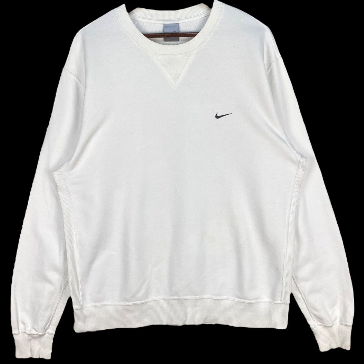Nike Nike Small Logo Sweatshirt Size US XL / EU 56 / 4 - 1 Thumbnail