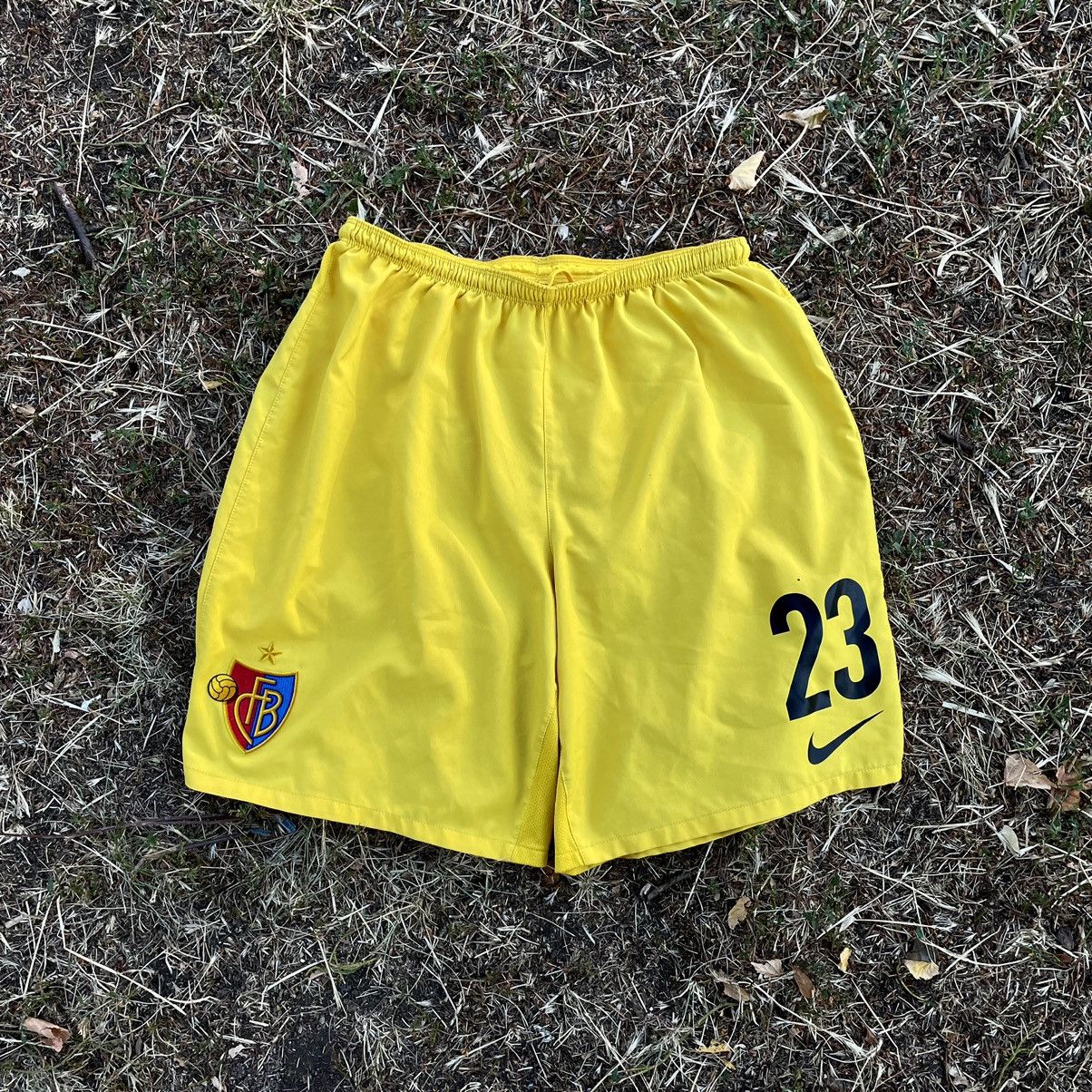 Vintage Vintage Y2K Soccer Shorts Yellow Archive Streetwear Skate 34 Size US 34 / EU 50 - 1 Thumbnail