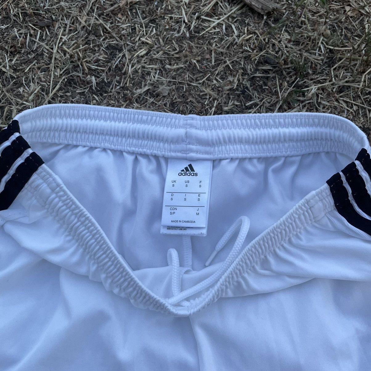 Vintage Vintage Y2K Adidas Striped Shorts Streetwear Archive Boxy 30 Size US 30 / EU 46 - 4 Thumbnail