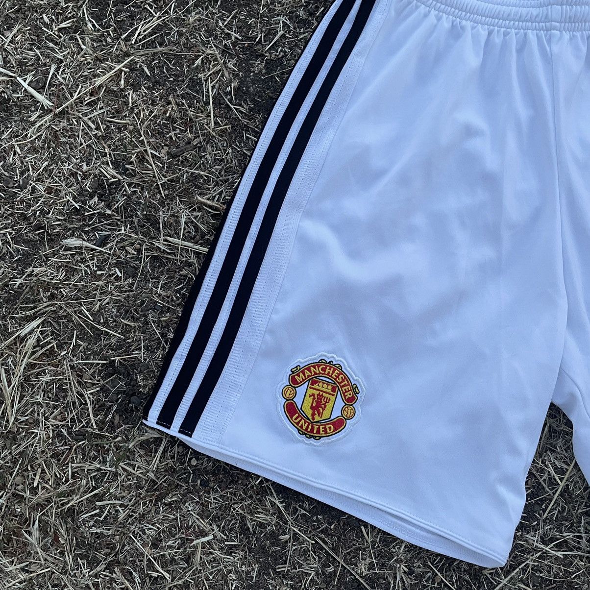Vintage Vintage Y2K Adidas Striped Shorts Streetwear Archive Boxy 30 Size US 30 / EU 46 - 3 Thumbnail