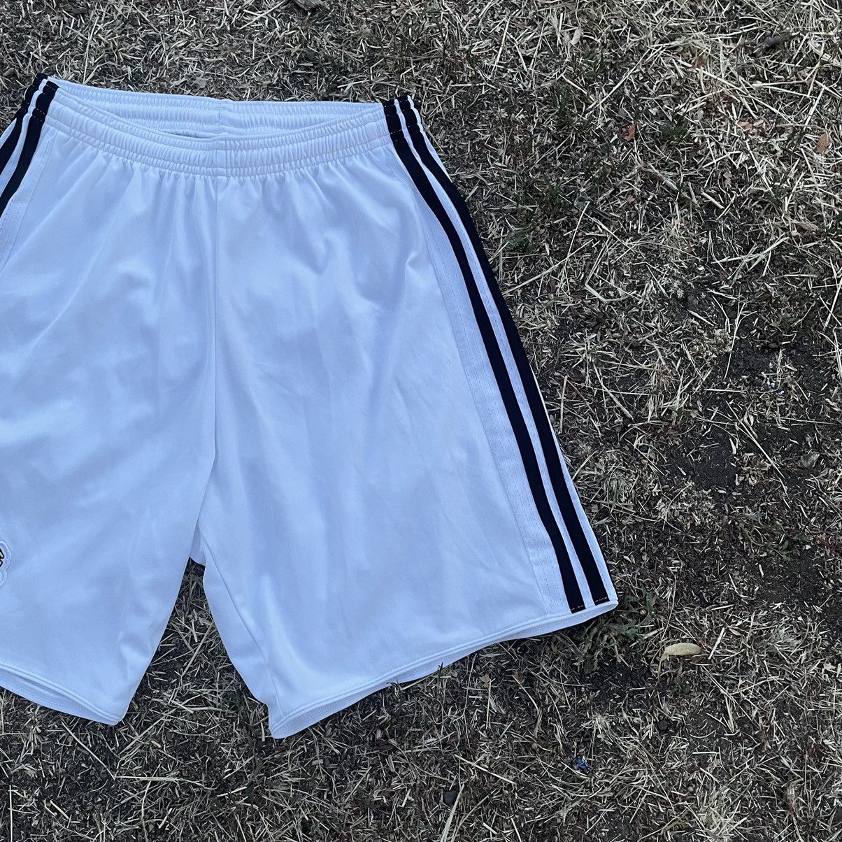 Vintage Vintage Y2K Adidas Striped Shorts Streetwear Archive Boxy 30 Size US 30 / EU 46 - 2 Thumbnail