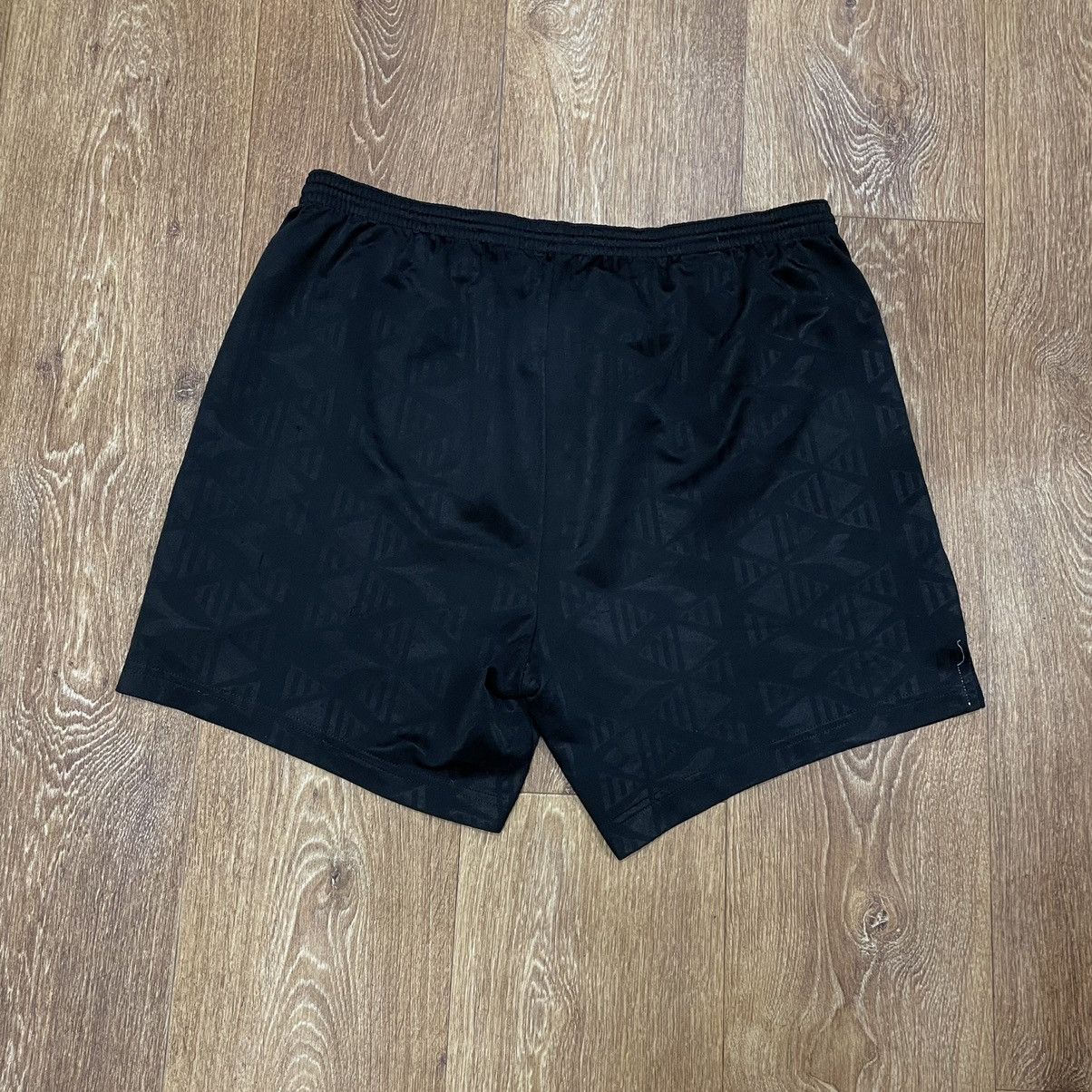 Vintage Vintage Diadora All Over Print Shorts Streetwear Y2K Boxy 36 Size US 36 / EU 52 - 5 Thumbnail
