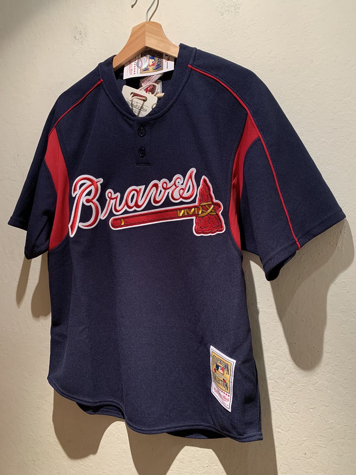 *RARE* Mitchell & Ness Greg Maddux Atlanta Braves Jersey - L